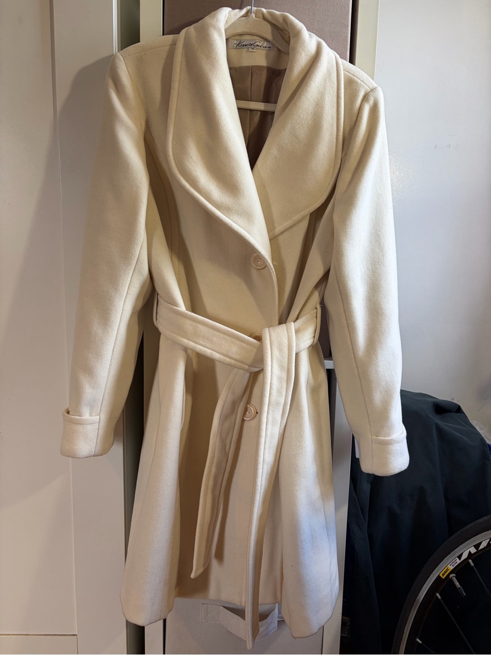 Kenneth Cole Cream Shawl-Collar Belted Trench Coat